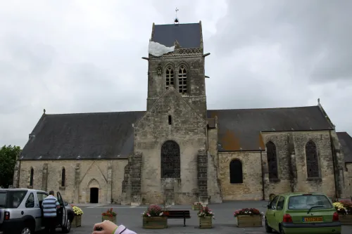 Parachute  à St. Mère Eglise